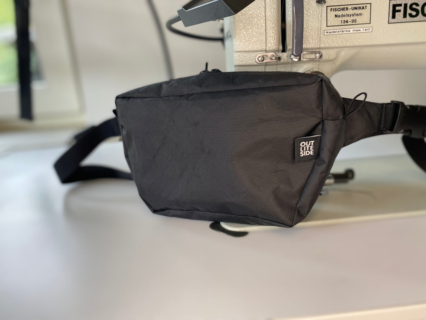 Ultralight hip bag